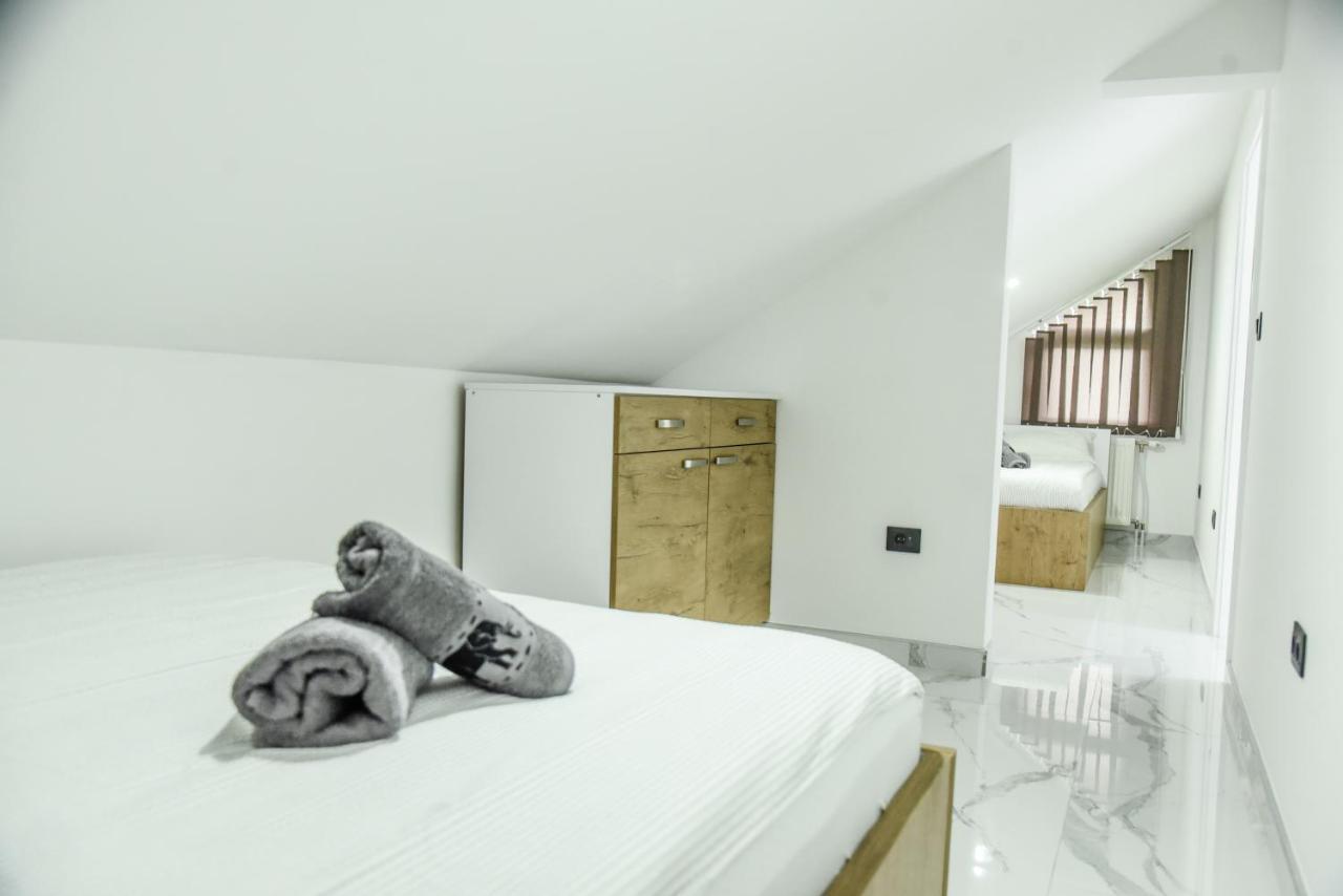 Luxury Villa M&B Tuzla Exterior photo