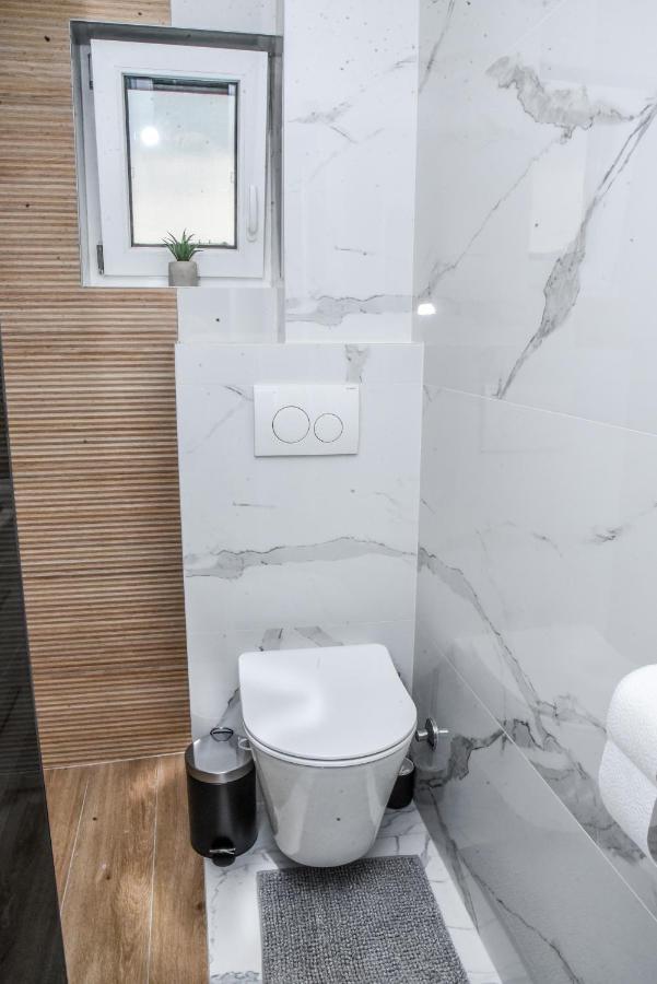 Luxury Villa M&B Tuzla Exterior photo