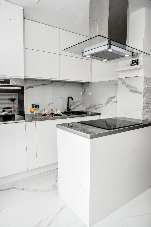 Luxury Villa M&B Tuzla Exterior photo
