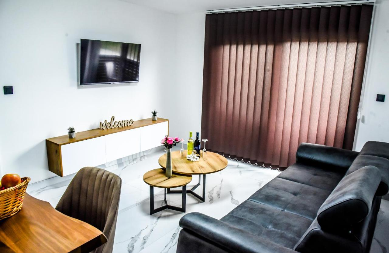 Luxury Villa M&B Tuzla Exterior photo