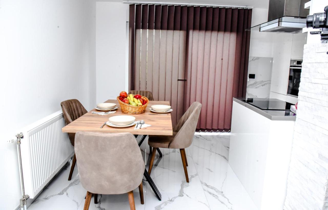 Luxury Villa M&B Tuzla Exterior photo